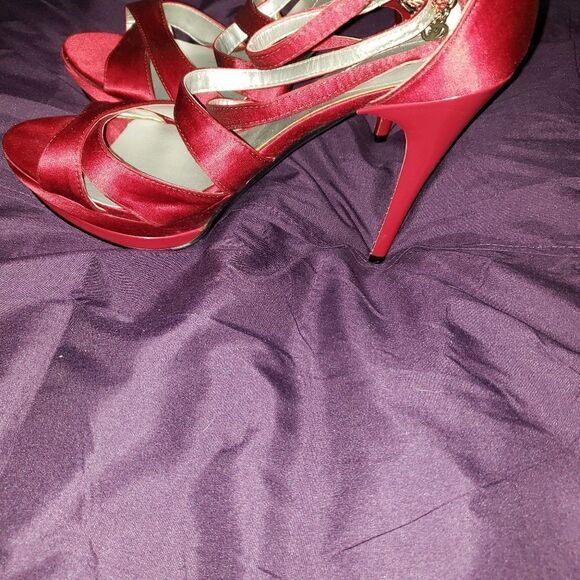 Sexy Guess Heels 8M - Picture 3 of 4